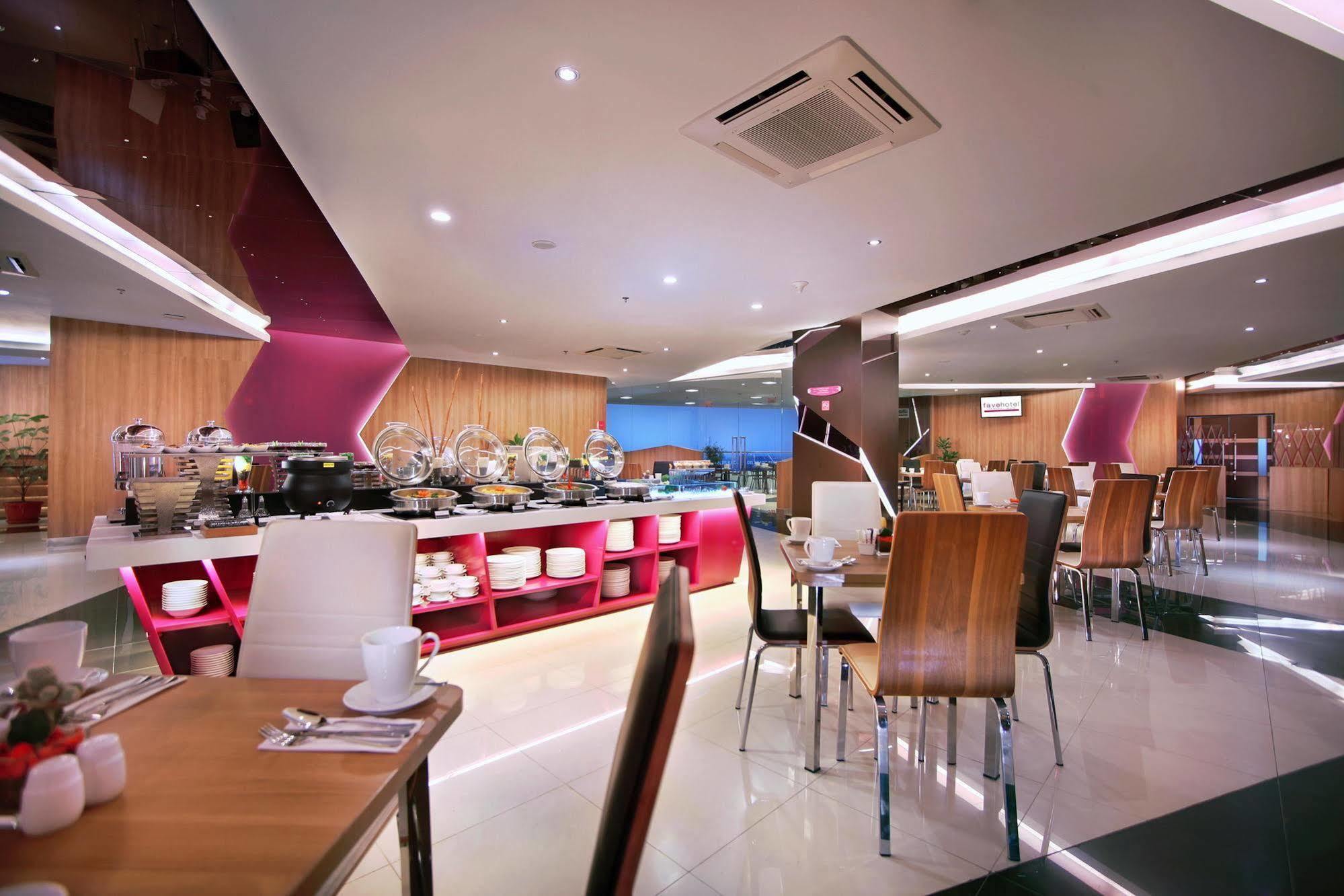 Favehotel Ltc Glodok Dżakarta Zewnętrze zdjęcie
